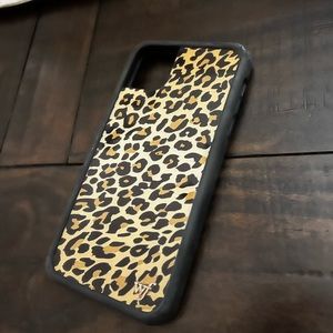 Leopard iPhone 11 Pro Max case